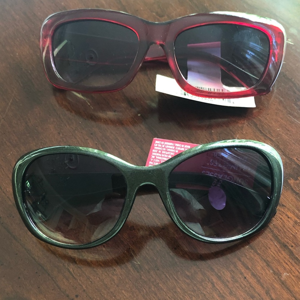☀️NWT Two Pairs of fashion Sunglasses☀️